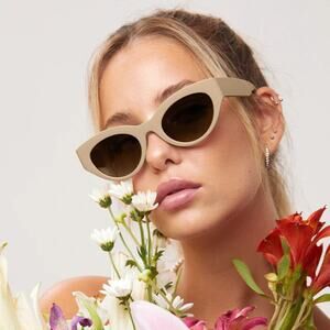 TOPFOXX Women's Beige Elizabeth Oval Shape Prescription Sunglasses